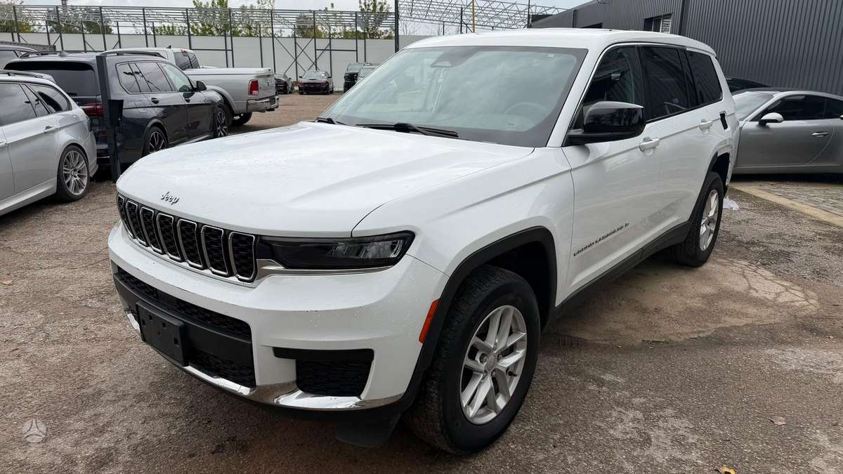 Jeep Grand Cherokee - 1