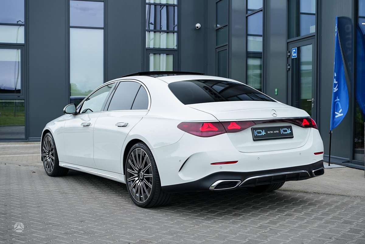 Mercedes-Benz E220 - 9