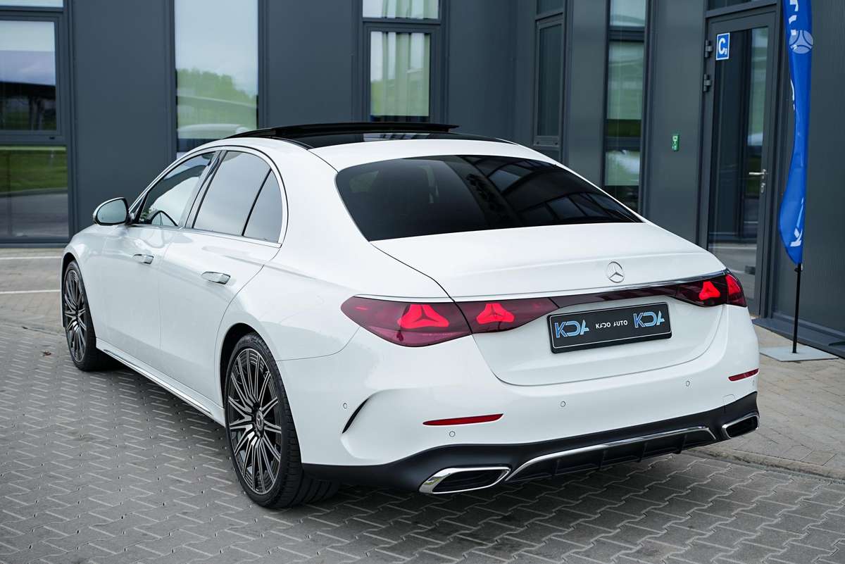 Mercedes-Benz E220 - 10