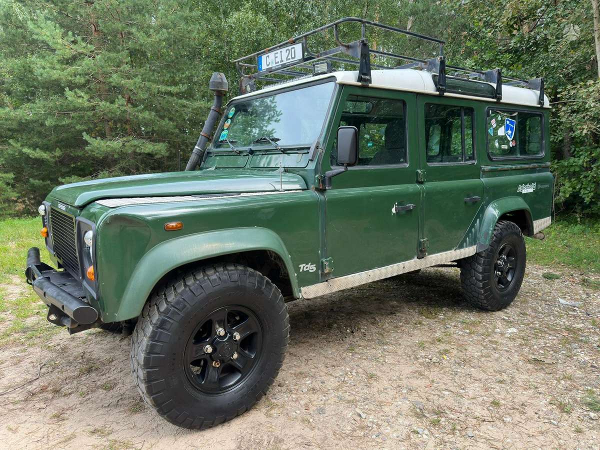 Land Rover Defender - 3