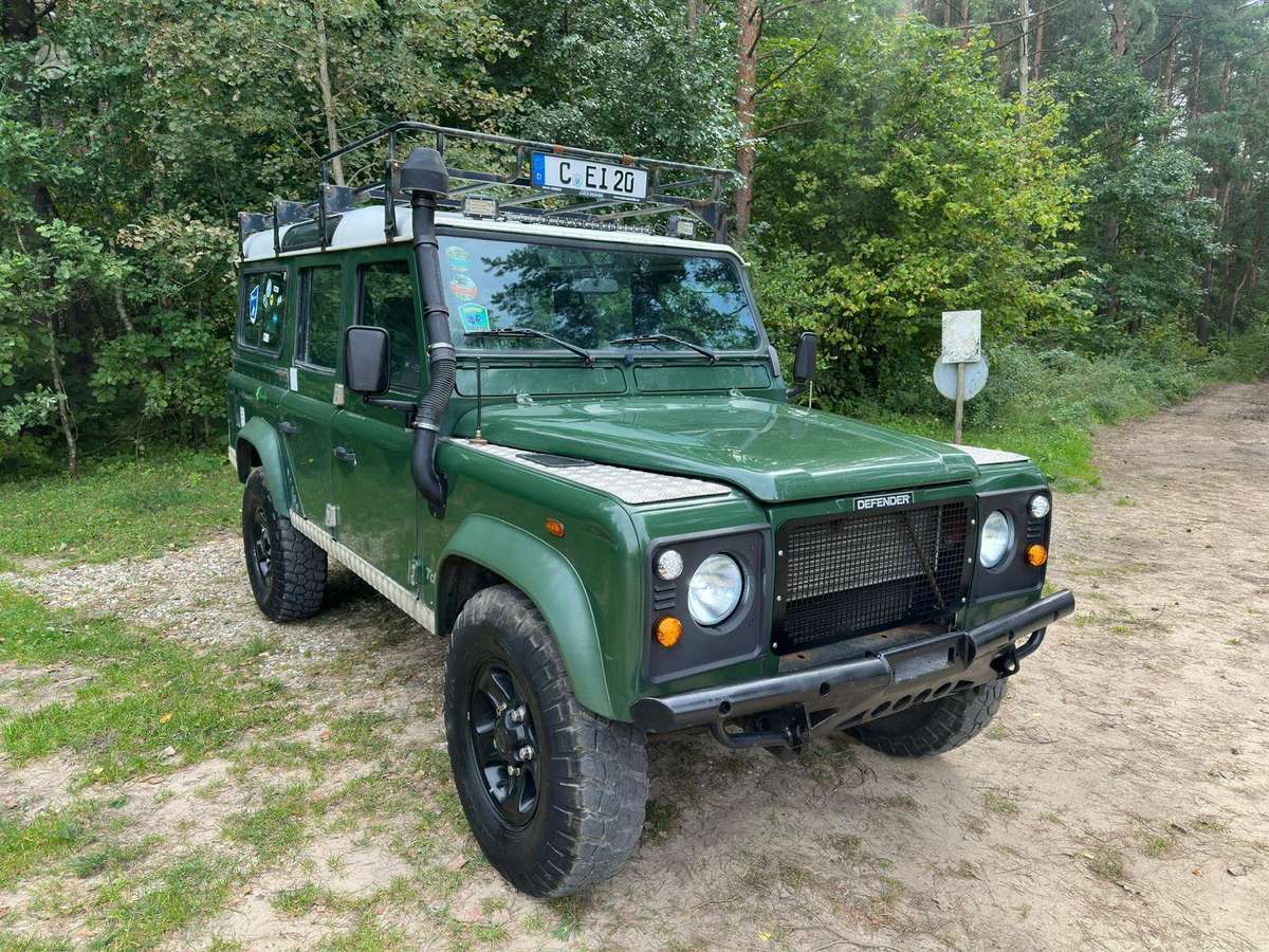 Land Rover Defender - 10