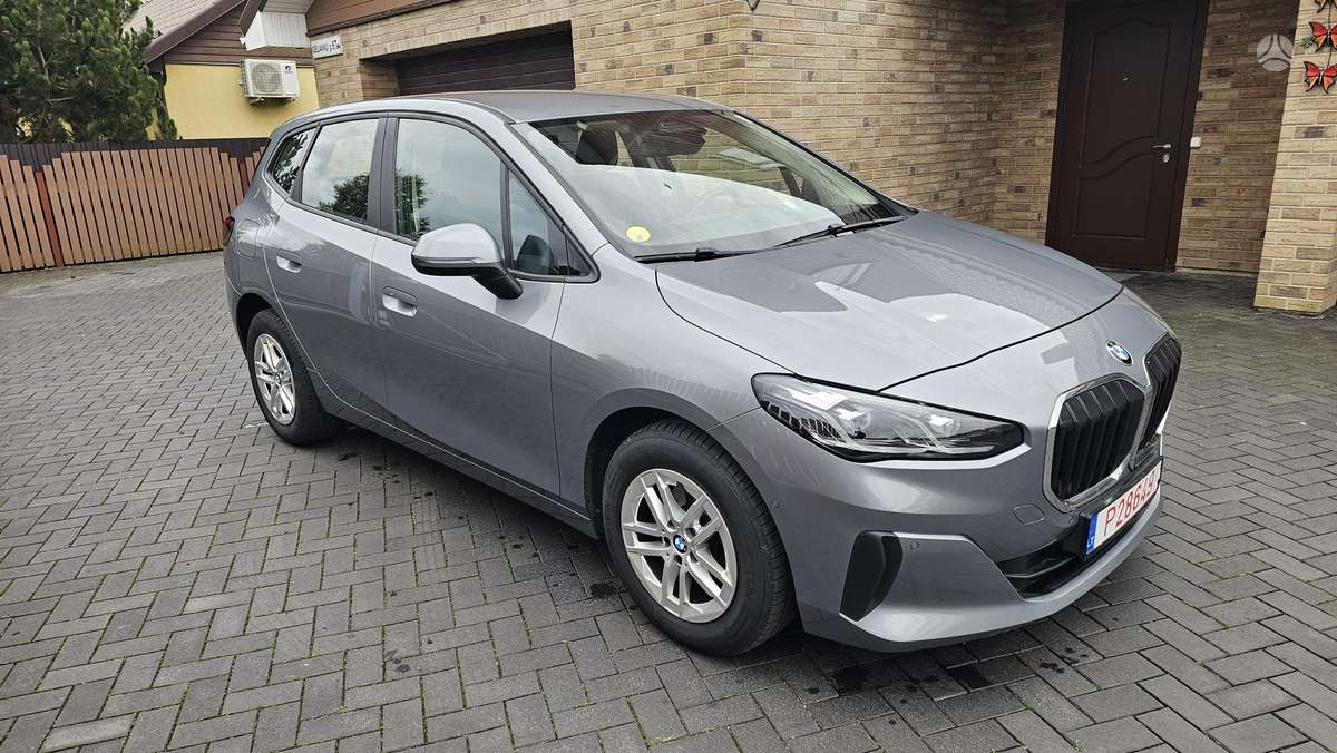 BMW 218 - 6