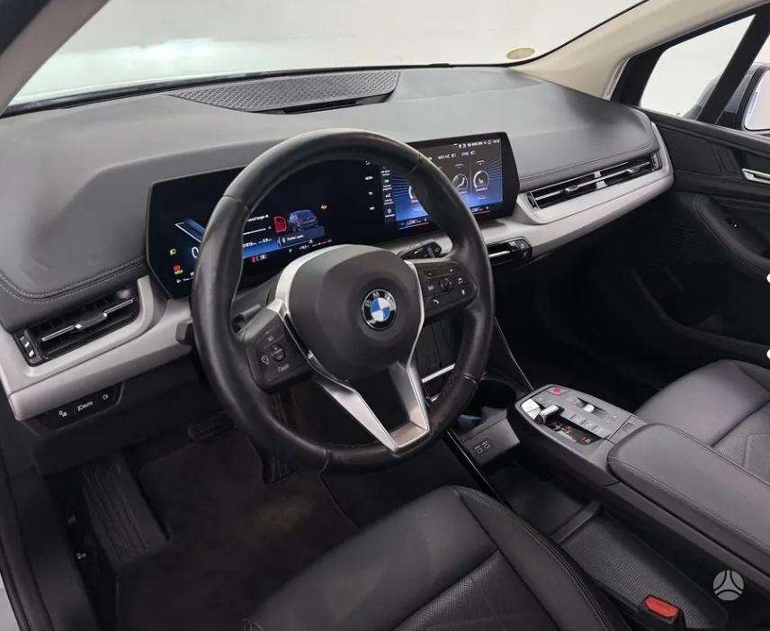 BMW 218 - 9