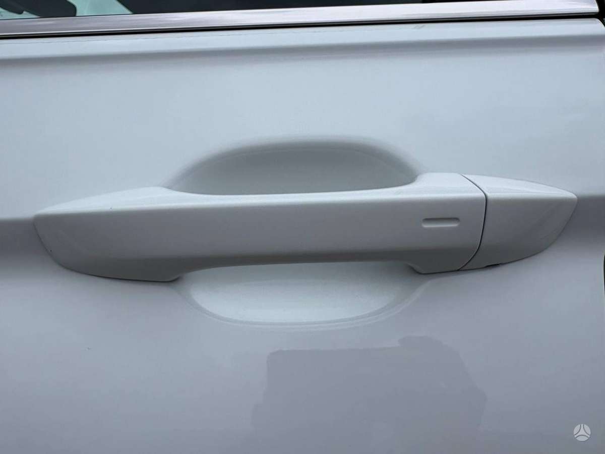 Volkswagen Tiguan Allspace - 9