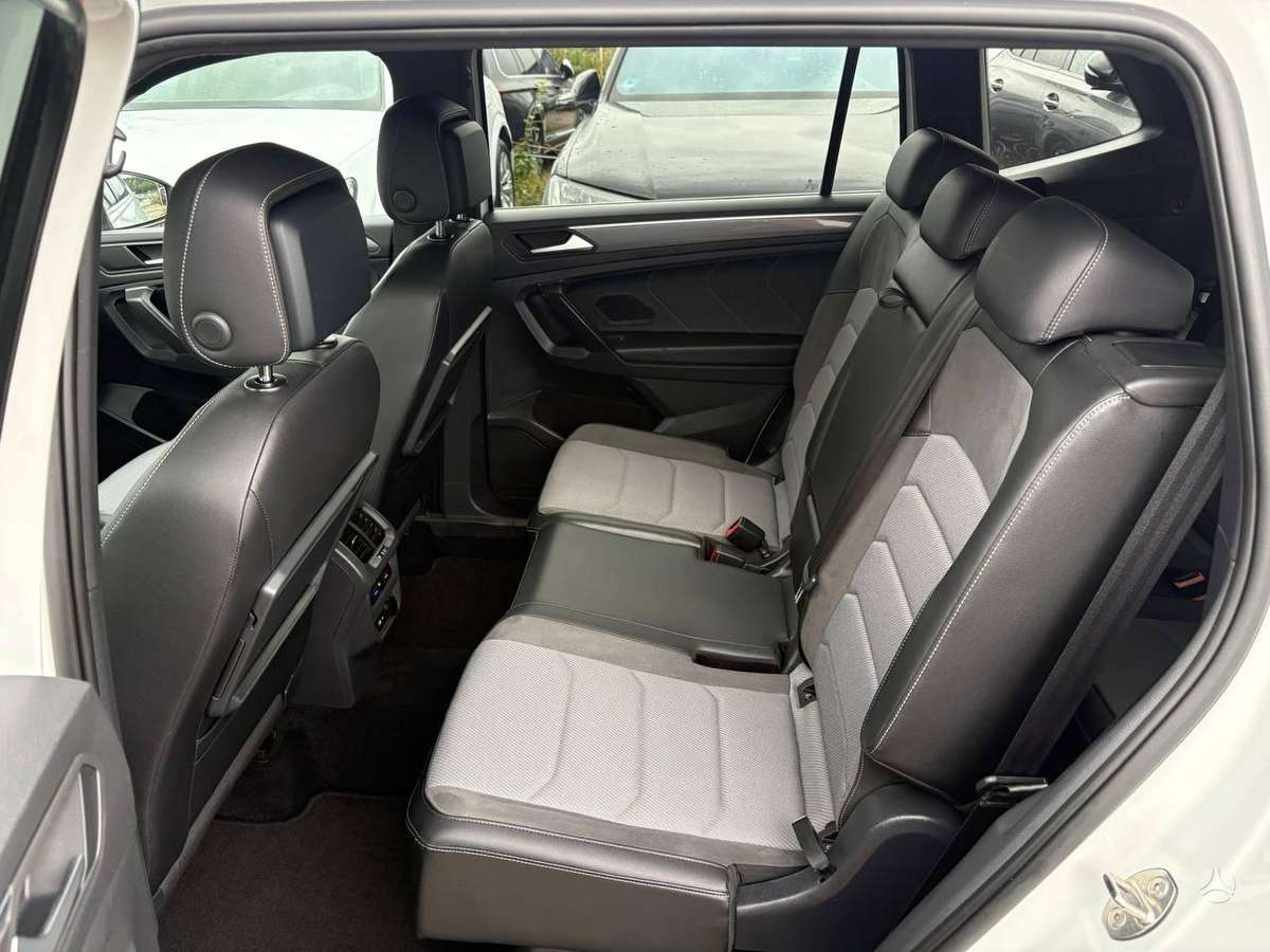 Volkswagen Tiguan Allspace - 11