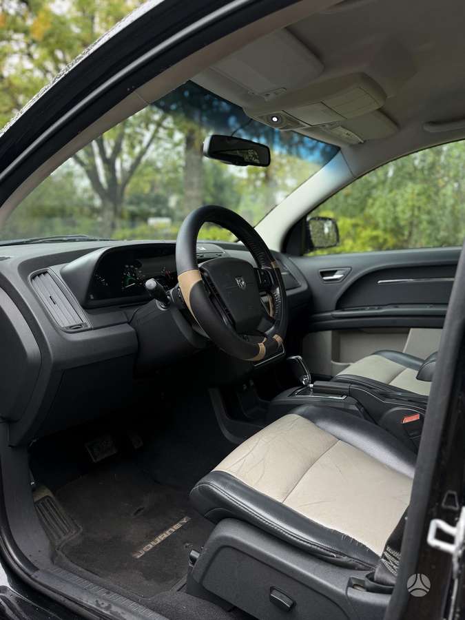 Dodge Journey - 5