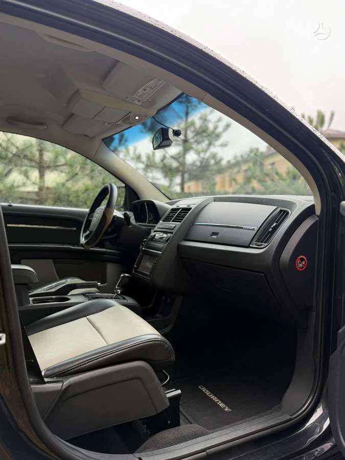 Dodge Journey - 7