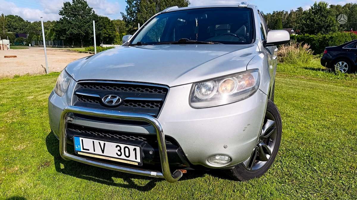 Hyundai Santa Fe - 1