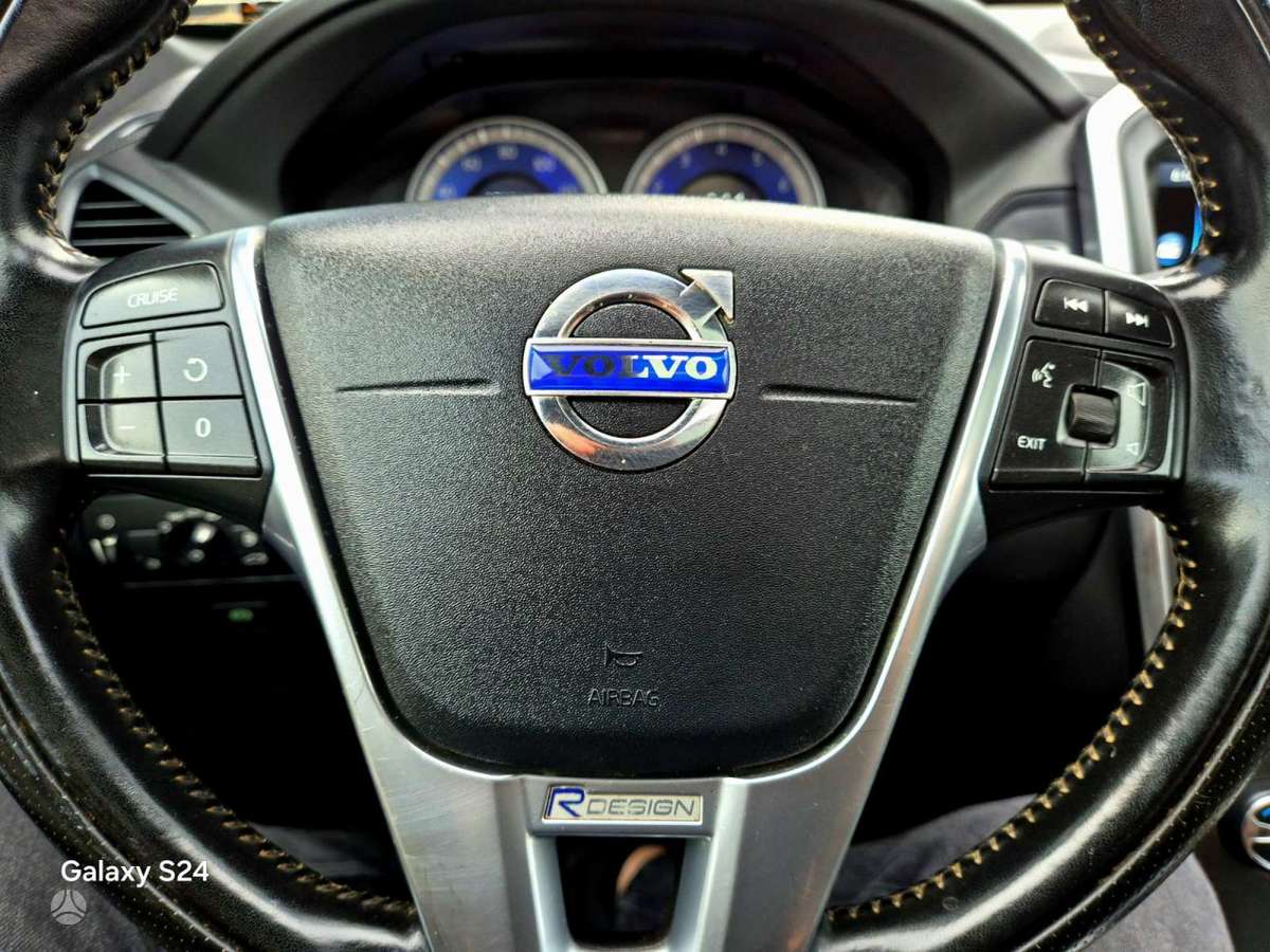 Volvo XC60 - 11