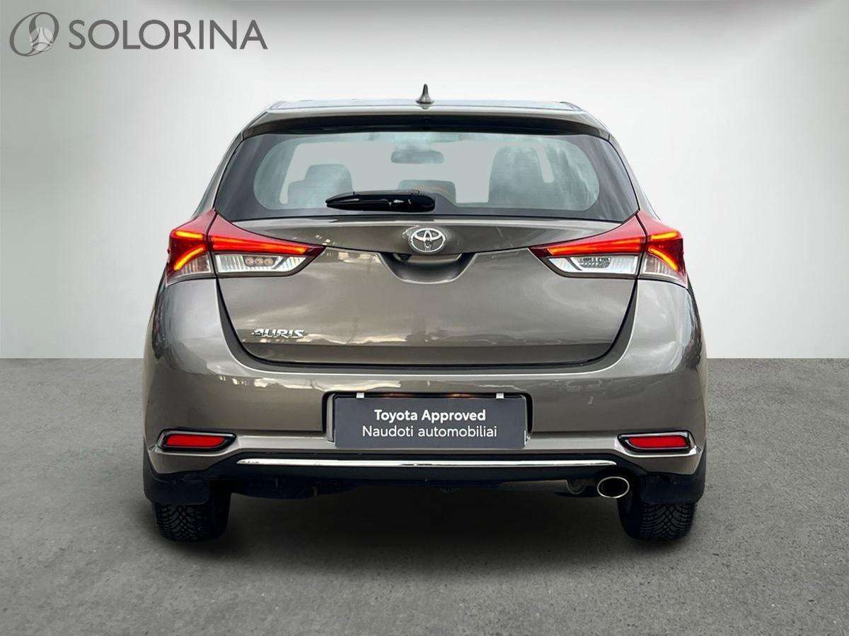 Toyota Auris - 4