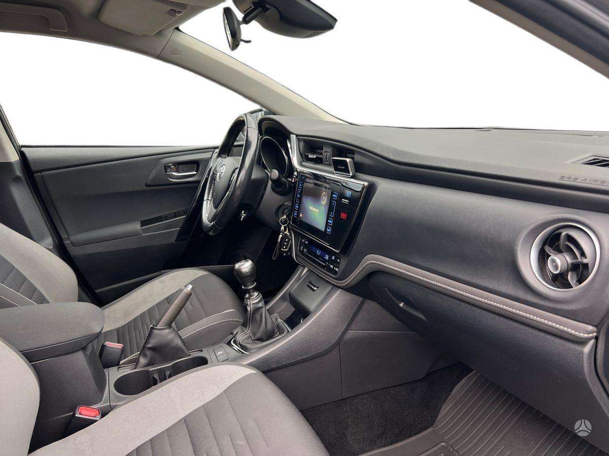 Toyota Auris - 6