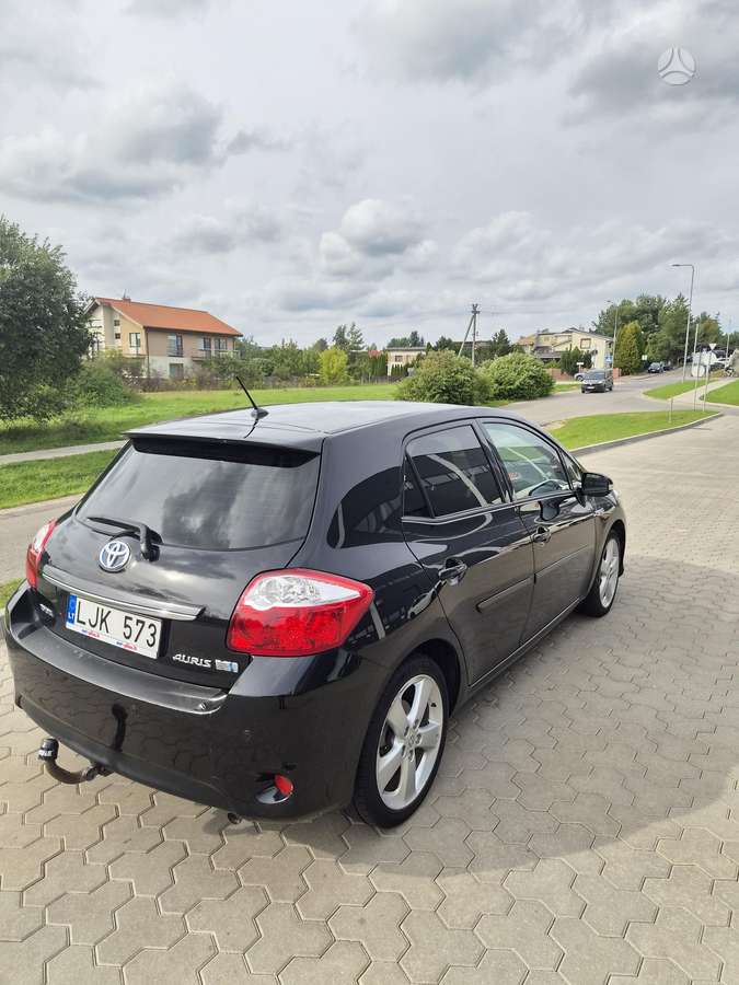Toyota Auris - 10