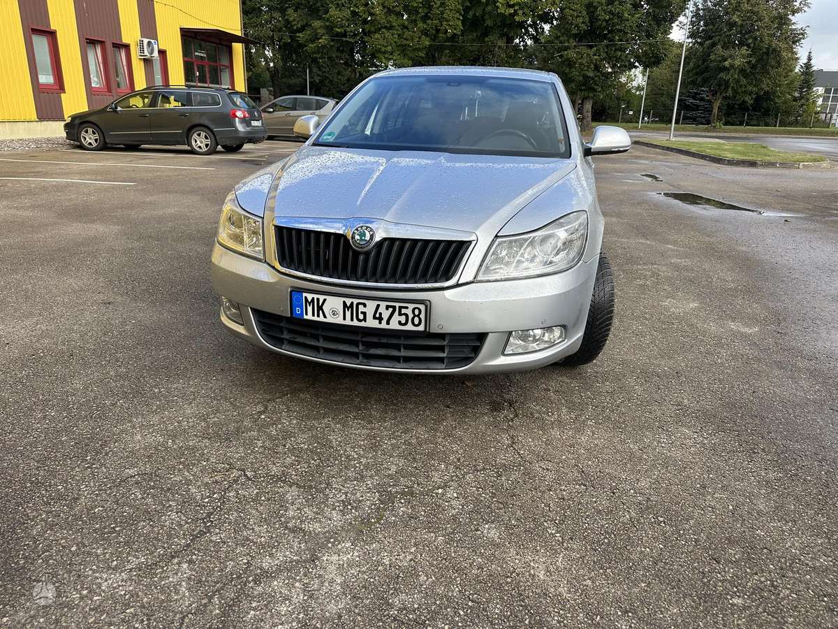 Škoda Octavia - 2