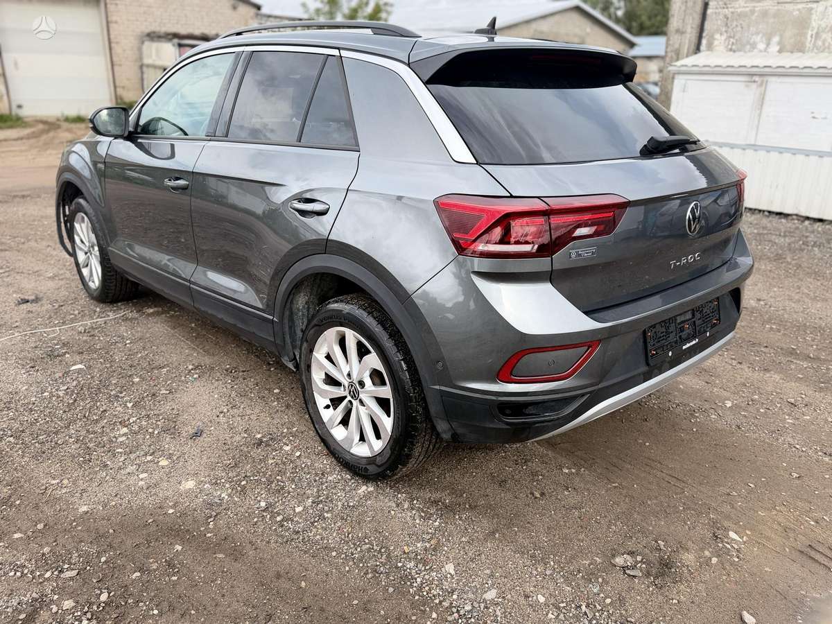Volkswagen T-Roc - 9