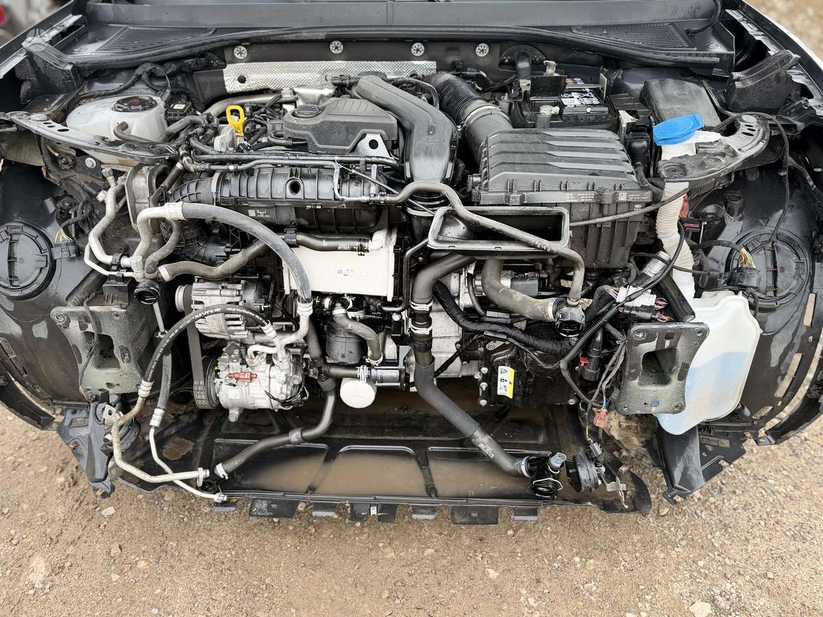 Volkswagen T-Roc - 12