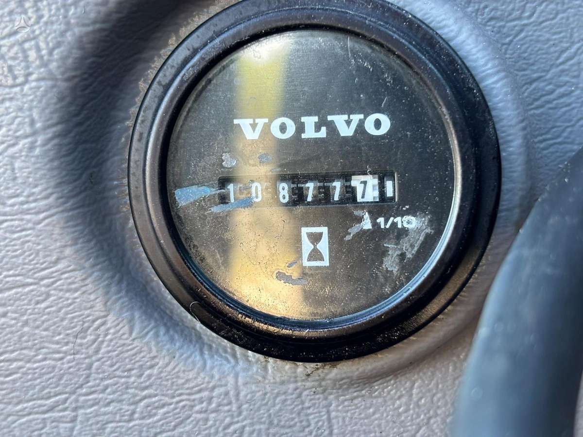 Volvo EC 220 EL, ekskavatoriai