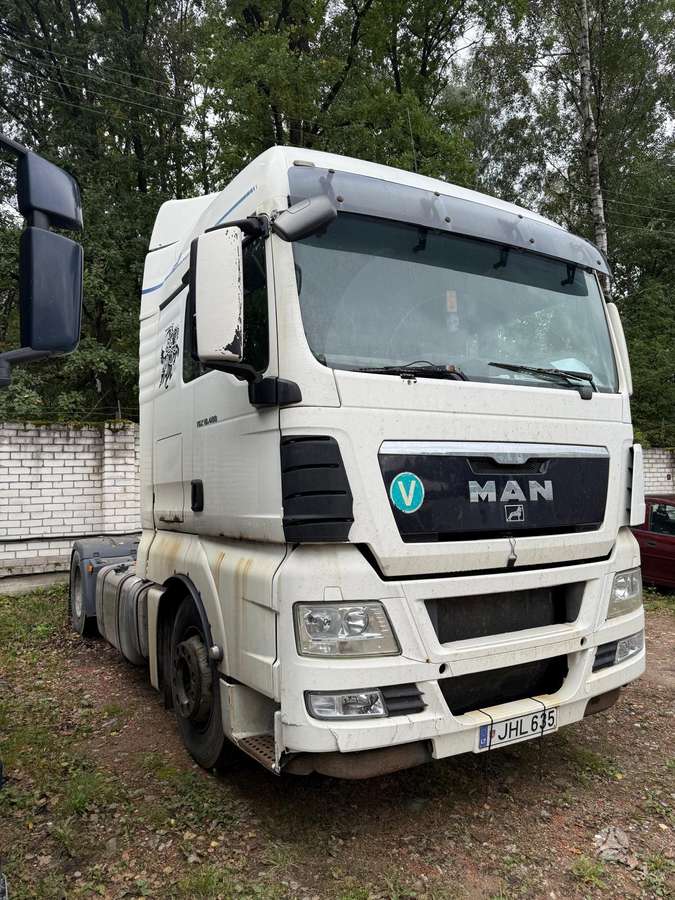 MAN TGX 18.400, single sleeper