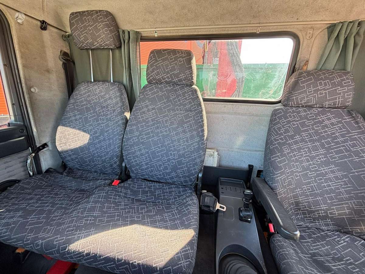 MAN 8.223 4x2, su kranu