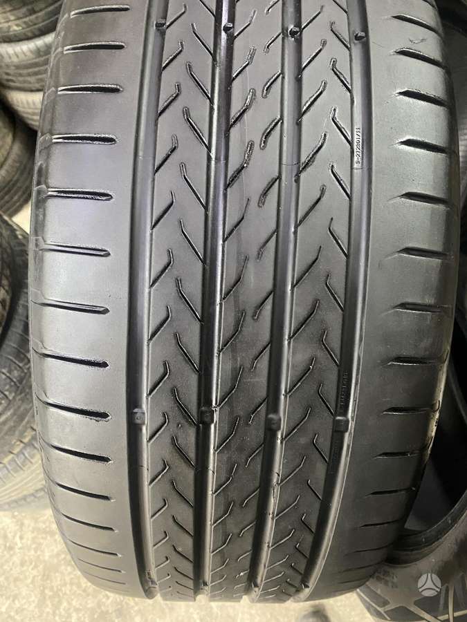 Continental, vasaras 255/45 R20