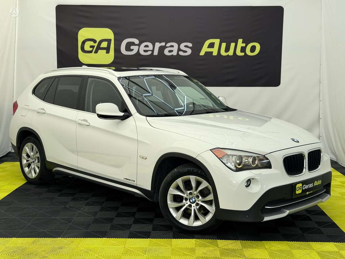 BMW X1, 2.0 l., off-road / crossover