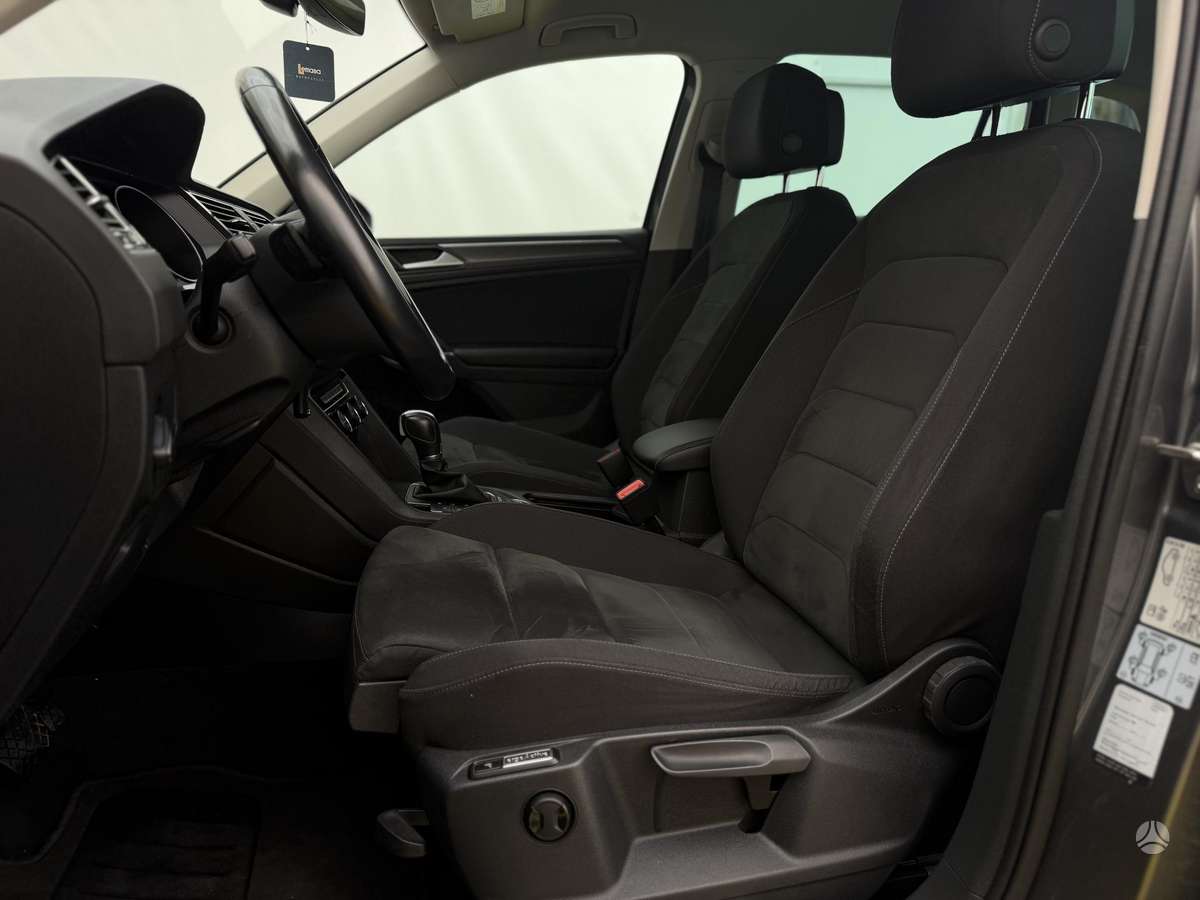 Volkswagen Tiguan - 10