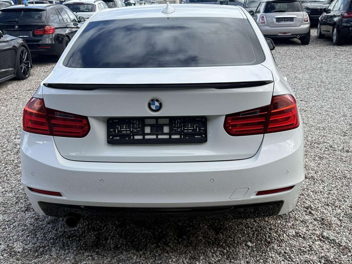 BMW 318 - 8