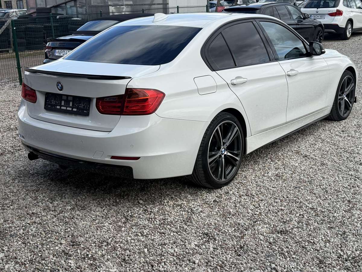 BMW 318 - 9