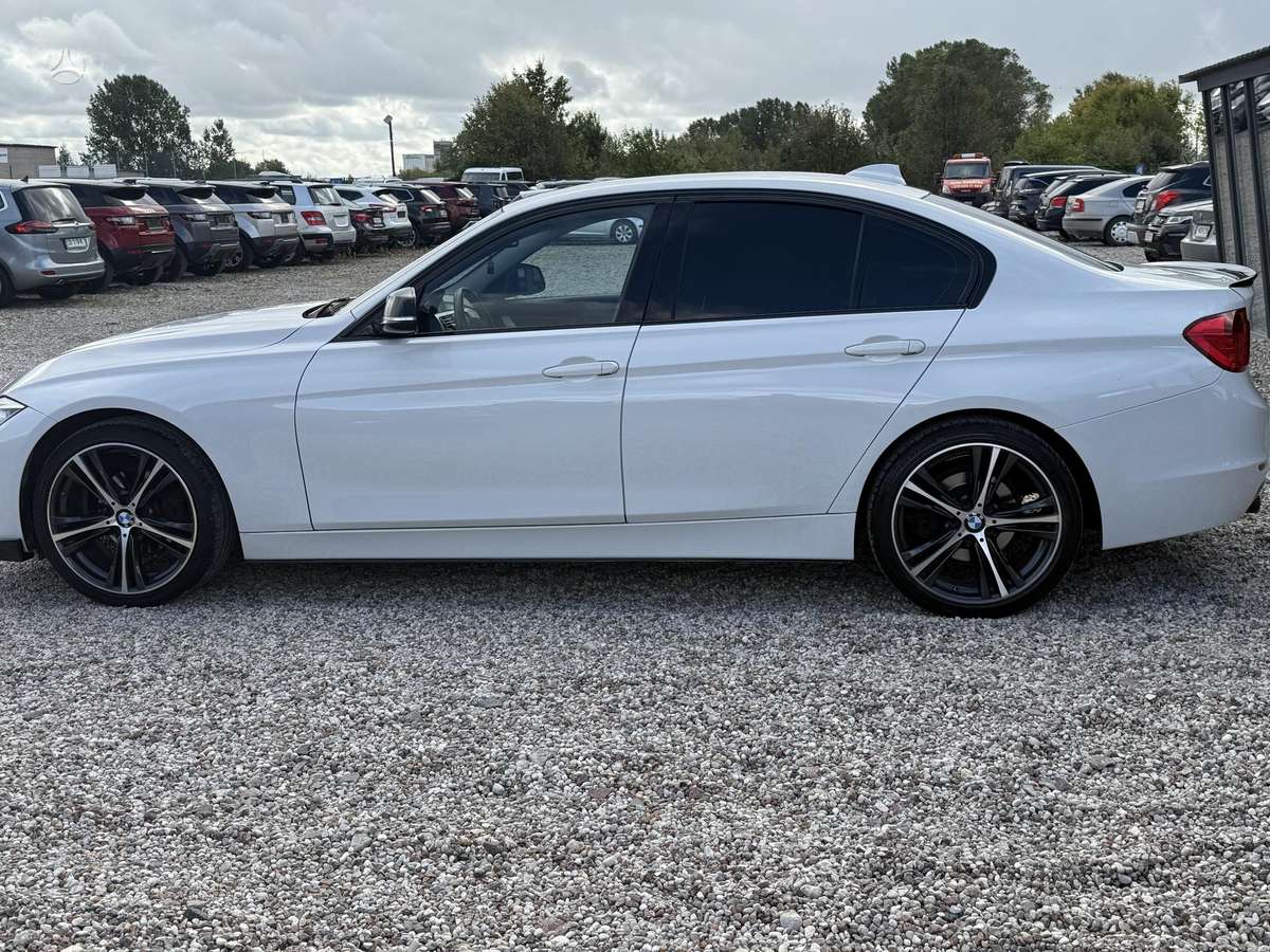 BMW 318 - 11