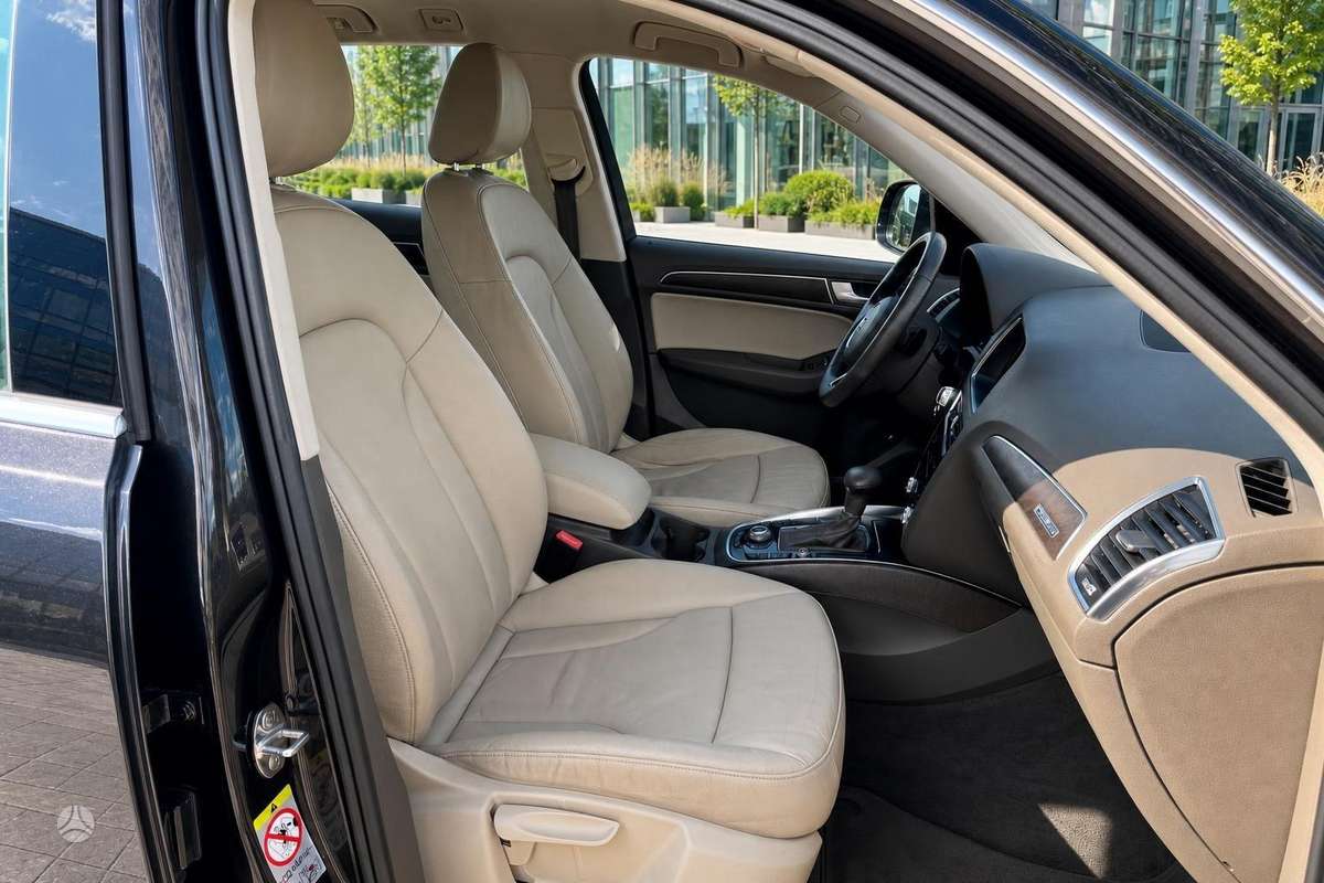 Audi Q5, 2.0 l., Внедорожник / Кроссовер