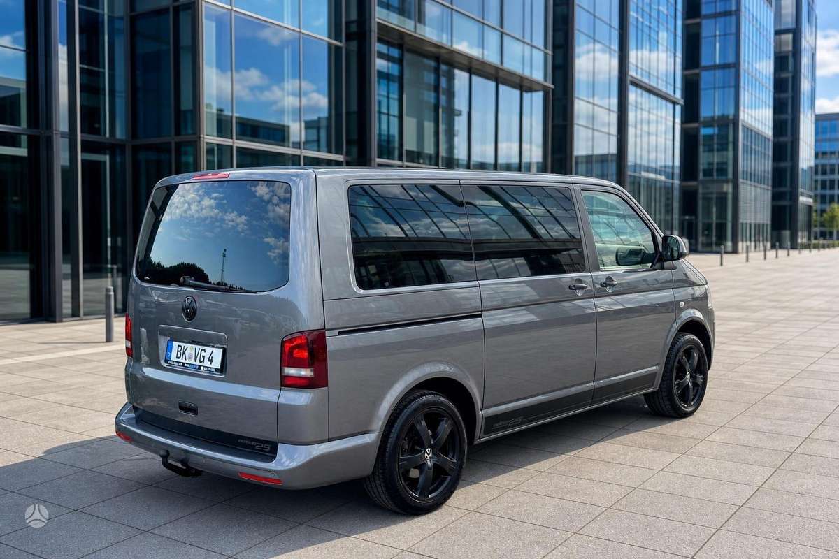 Volkswagen Multivan - 4