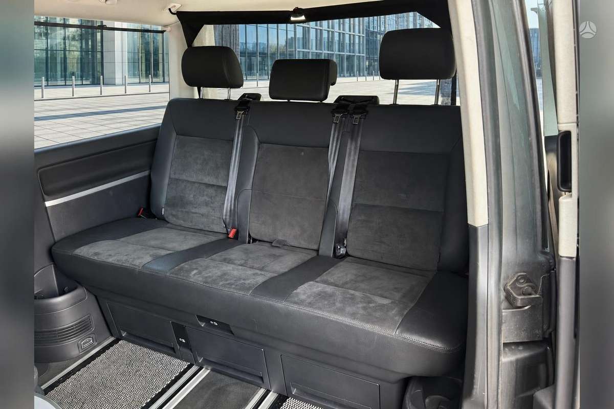 Volkswagen Multivan - 8