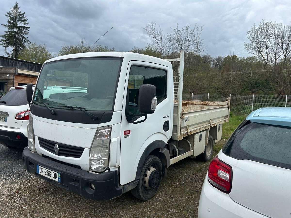 Renault Maxity, 2.5 l., Другое