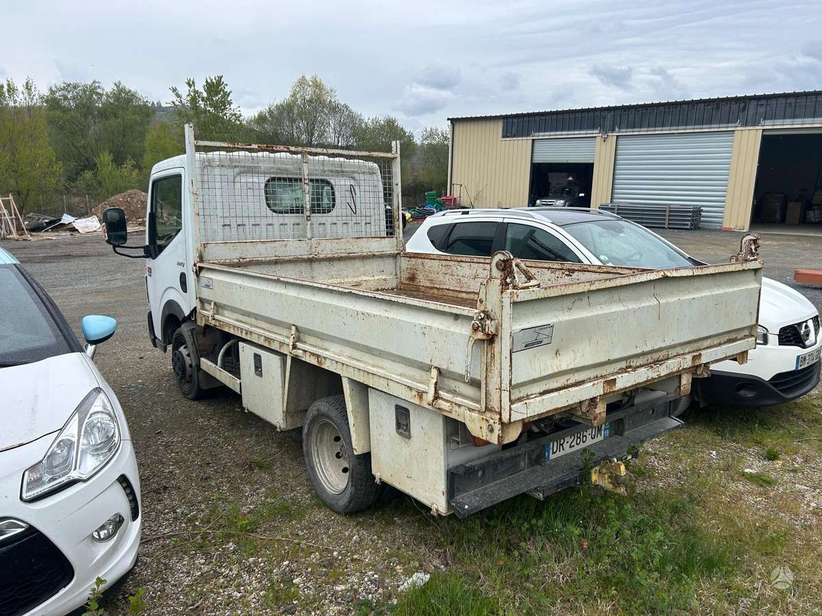 Renault Maxity - 3