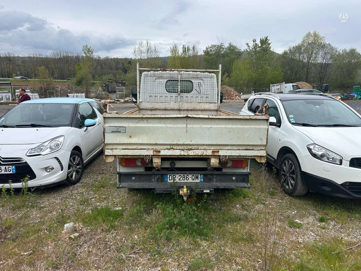 Renault Maxity, 2.5 l., Другое