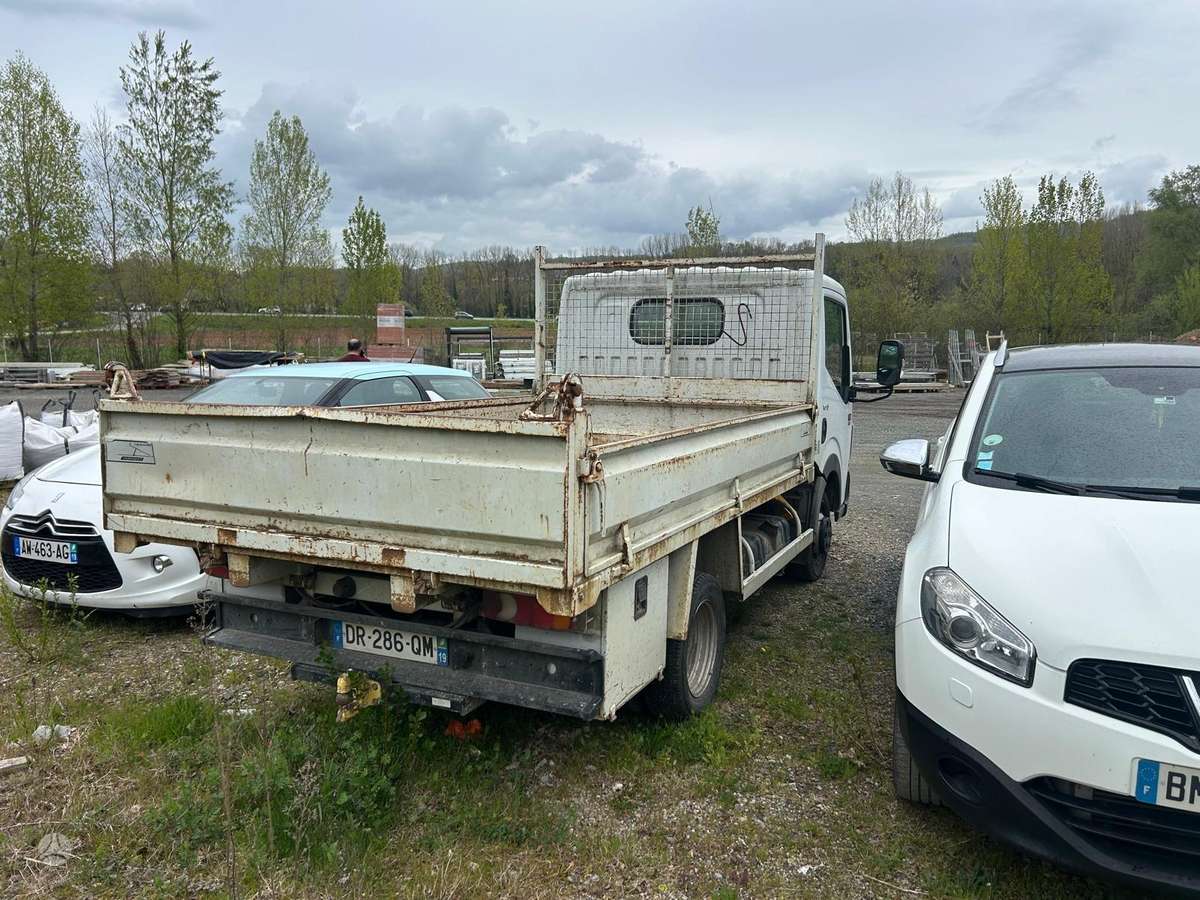 Renault Maxity, 2.5 l., Другое