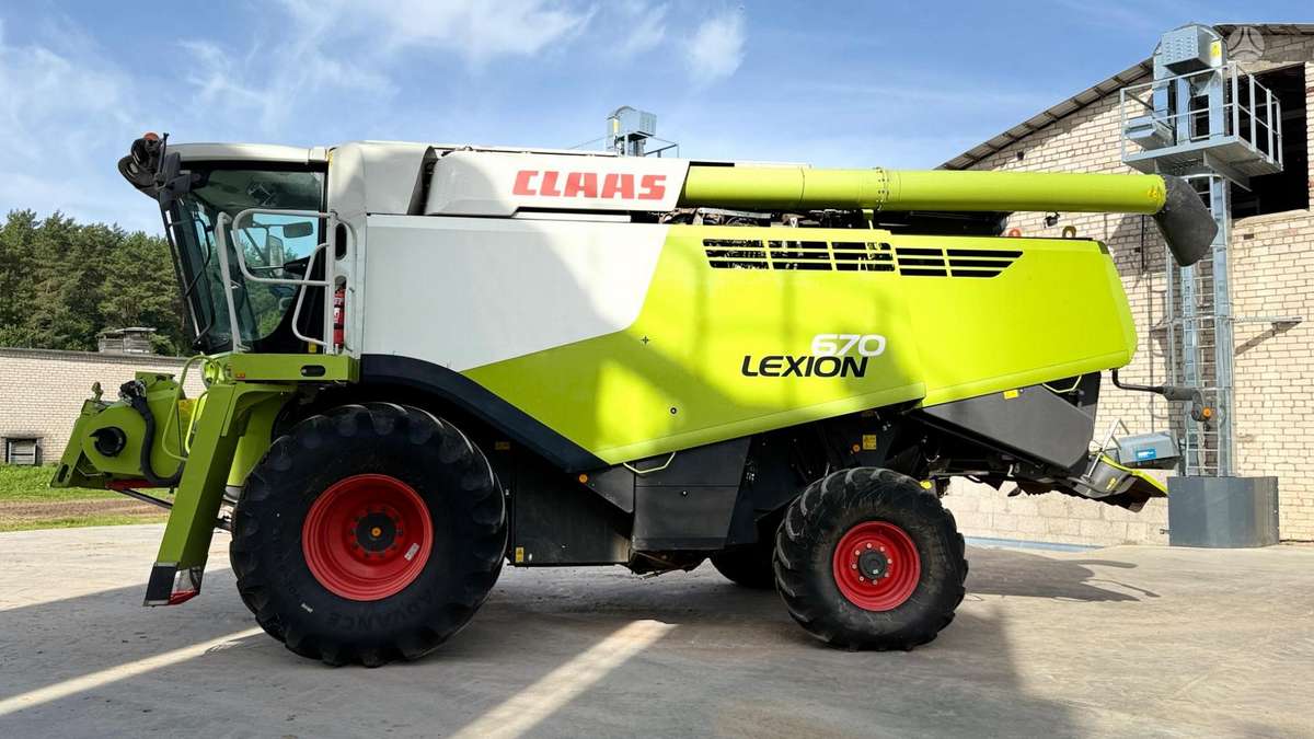 Claas Lexion 670, kombainai