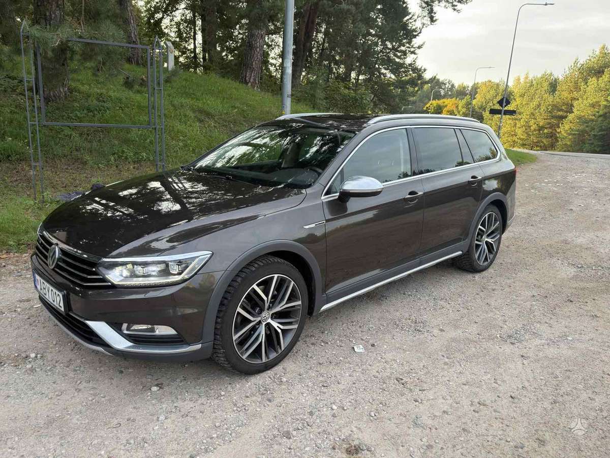 Volkswagen Passat Alltrack - 1