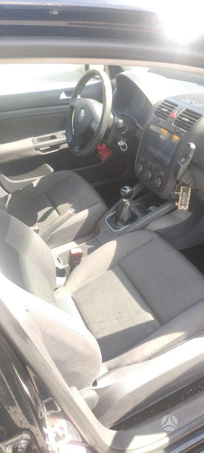 Volkswagen Golf - 3