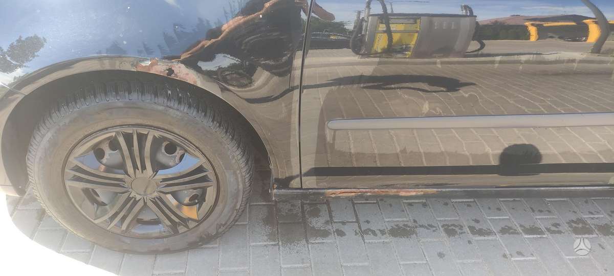 Volkswagen Golf - 5