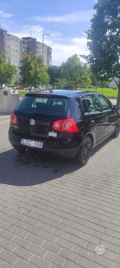 Volkswagen Golf - 6