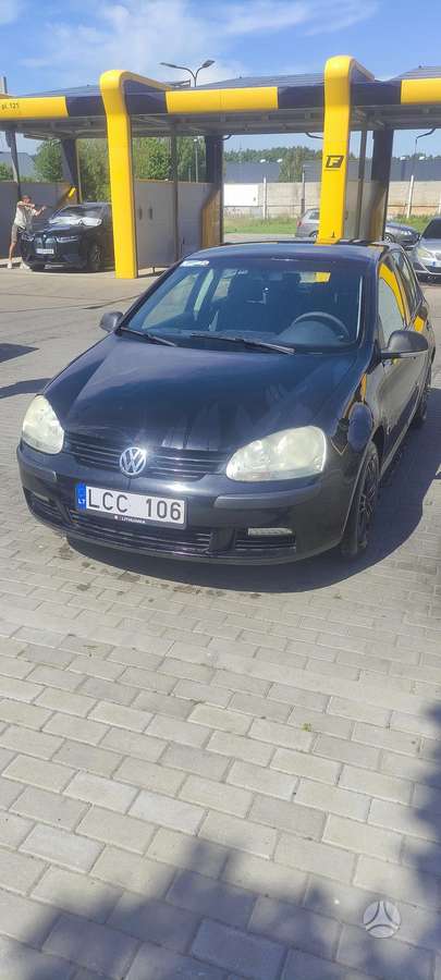 Volkswagen Golf - 8