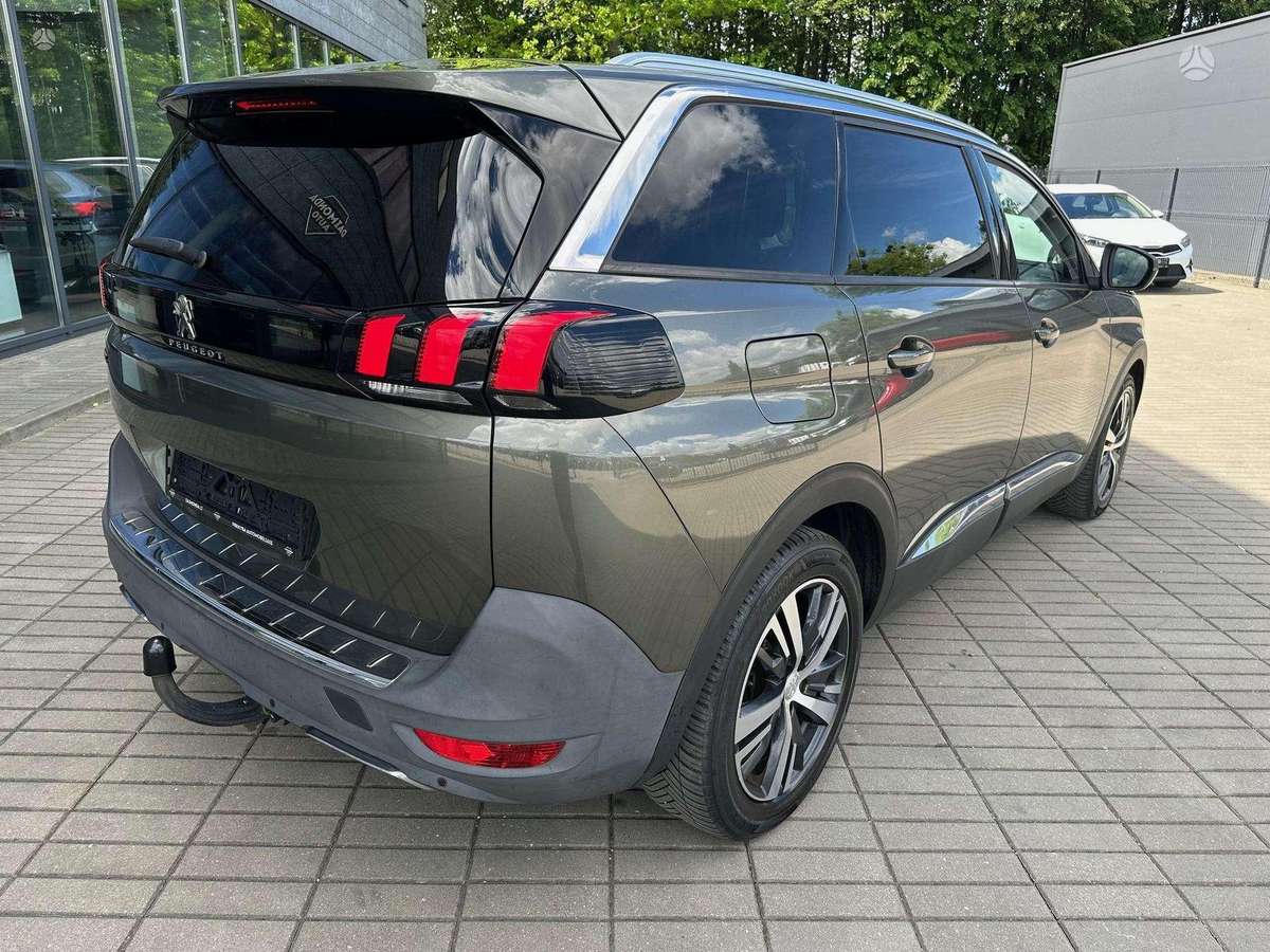 Peugeot 5008 - 3