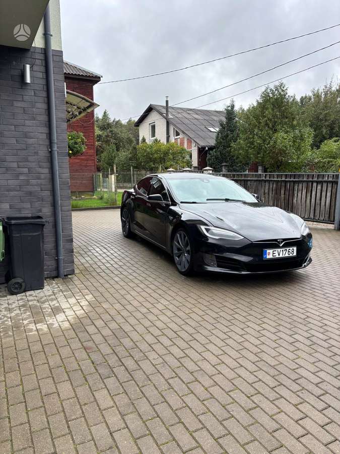Tesla Model S, 85 кВт·ч, Седан