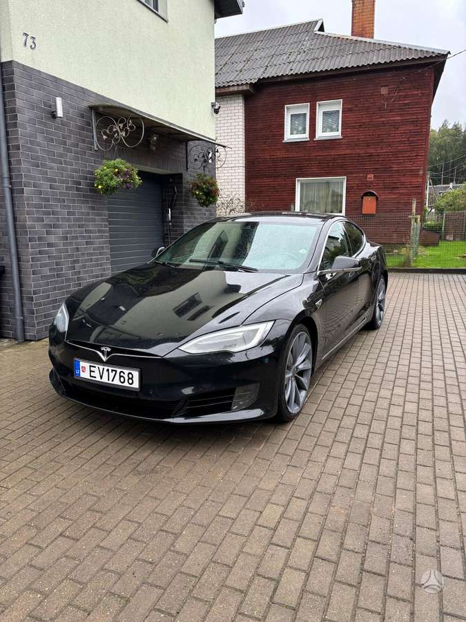 Tesla Model S, 85 кВт·ч, Седан