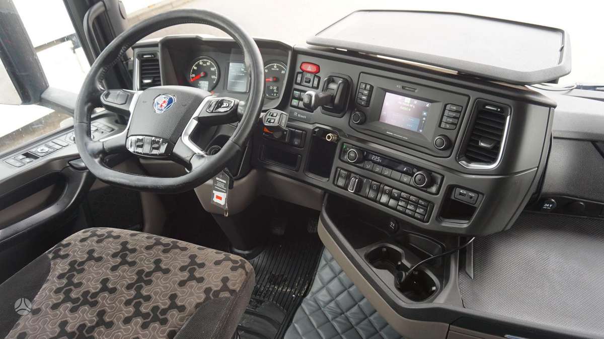 Scania S450 RETARDER, dropside with curtains