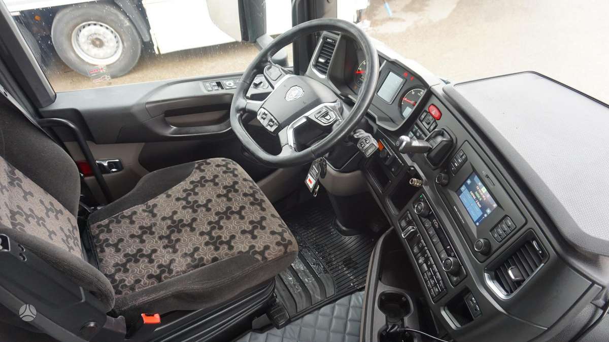 Scania S450 RETARDER, dropside with curtains
