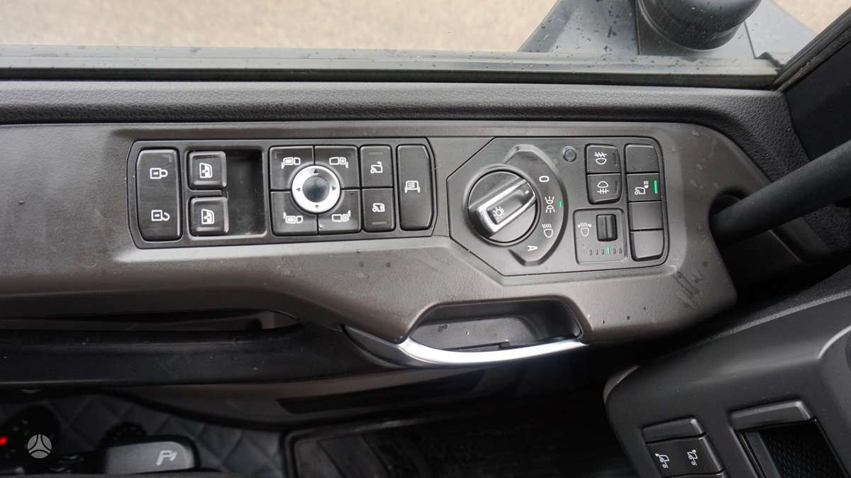 Scania S450 RETARDER, dropside with curtains