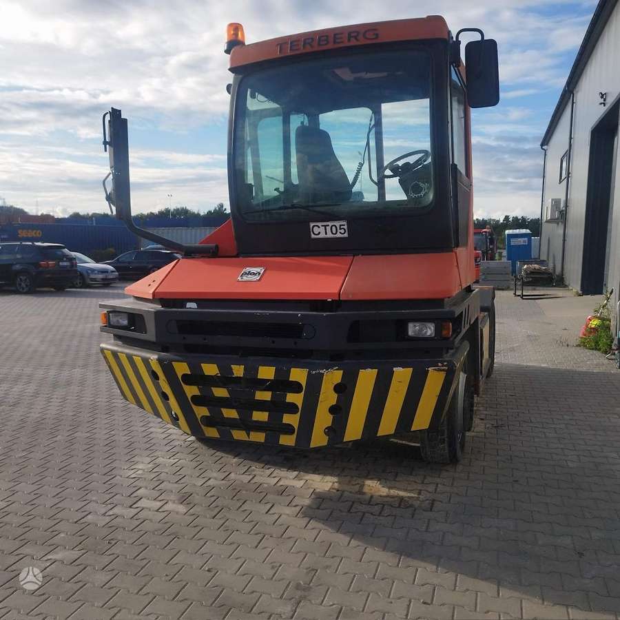 Terberg TT222, be miegamosios vietos