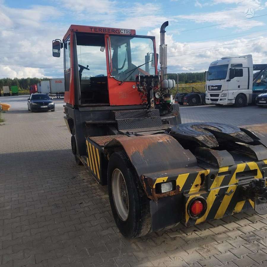 Terberg TT222, be miegamosios vietos