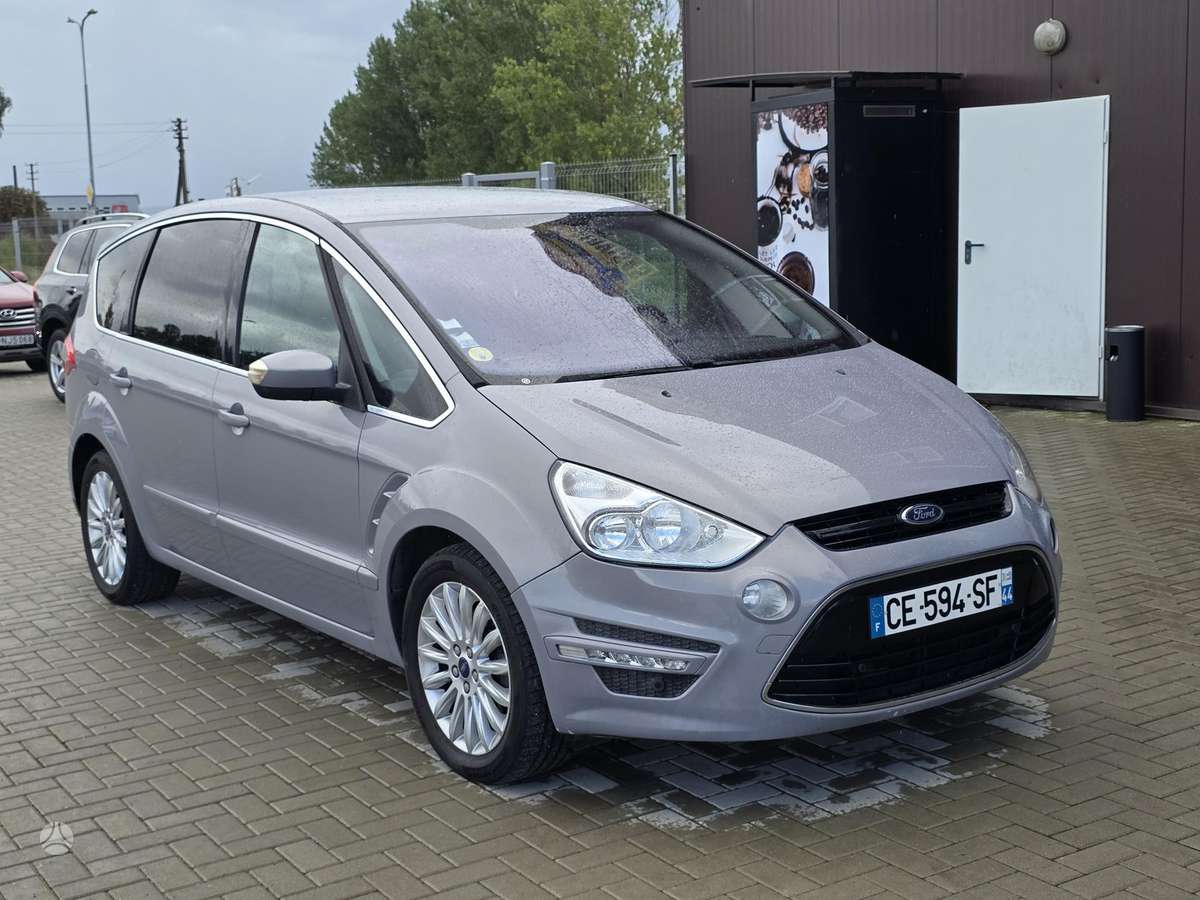 Ford S-MAX - 1